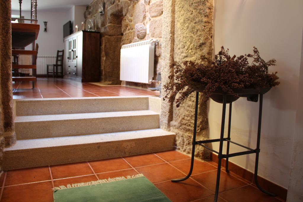 Casa Fonte Do Laboreiro คาสโตร ลาโบเรโร ภายนอก รูปภาพ